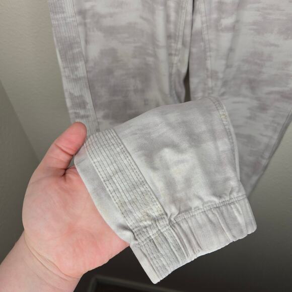 ATHLETA Printed Farallon Joggers Size 2 - Picture 5 of 8